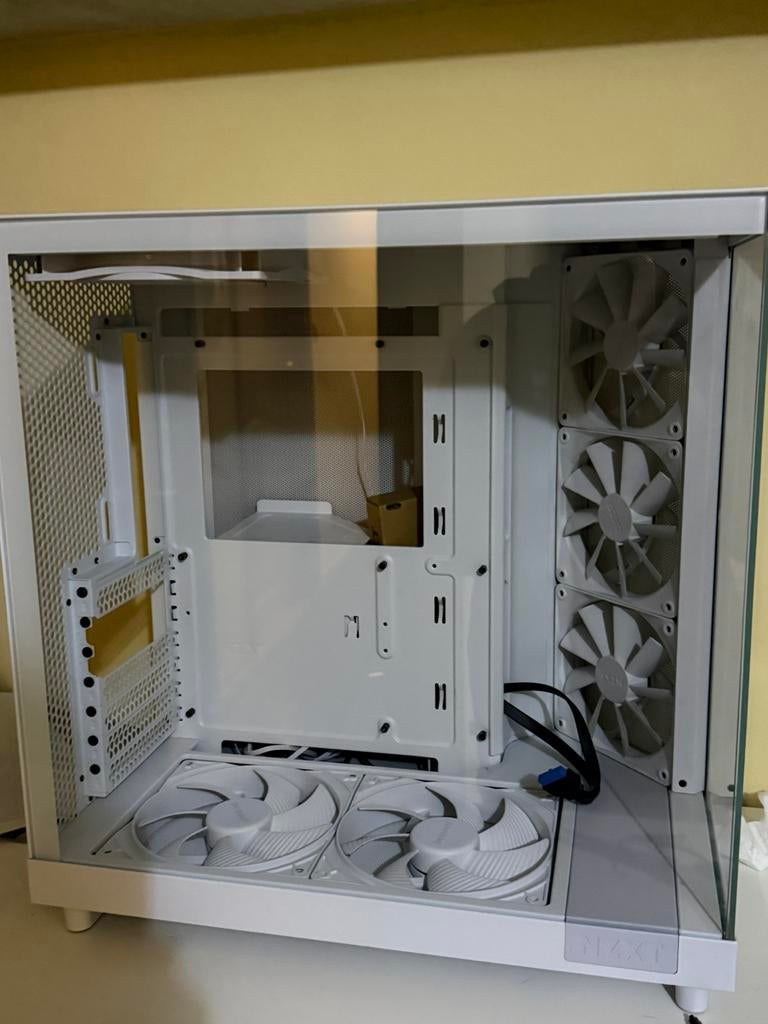 NZXT H6 FLOW+ BE QUIET FANS, Ophalen, Zo goed als nieuw