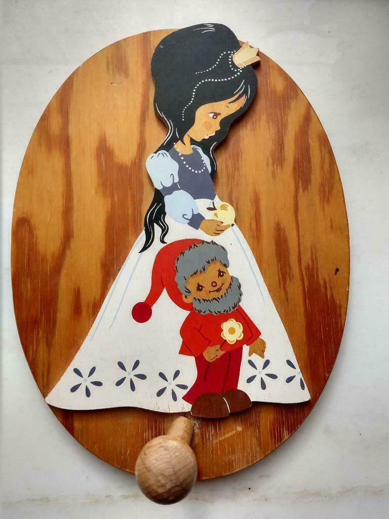 Vintage houten kinderkapstok 1974 Mertens kunst., Ophalen