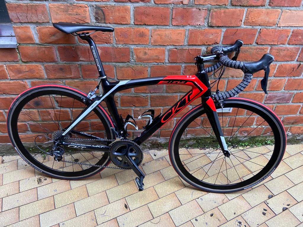 CKT 369, M (54), carbon, Ultegra 11 speed, 28 inch, Carbon, Zo goed als nieuw, Meer dan 20 versnellingen