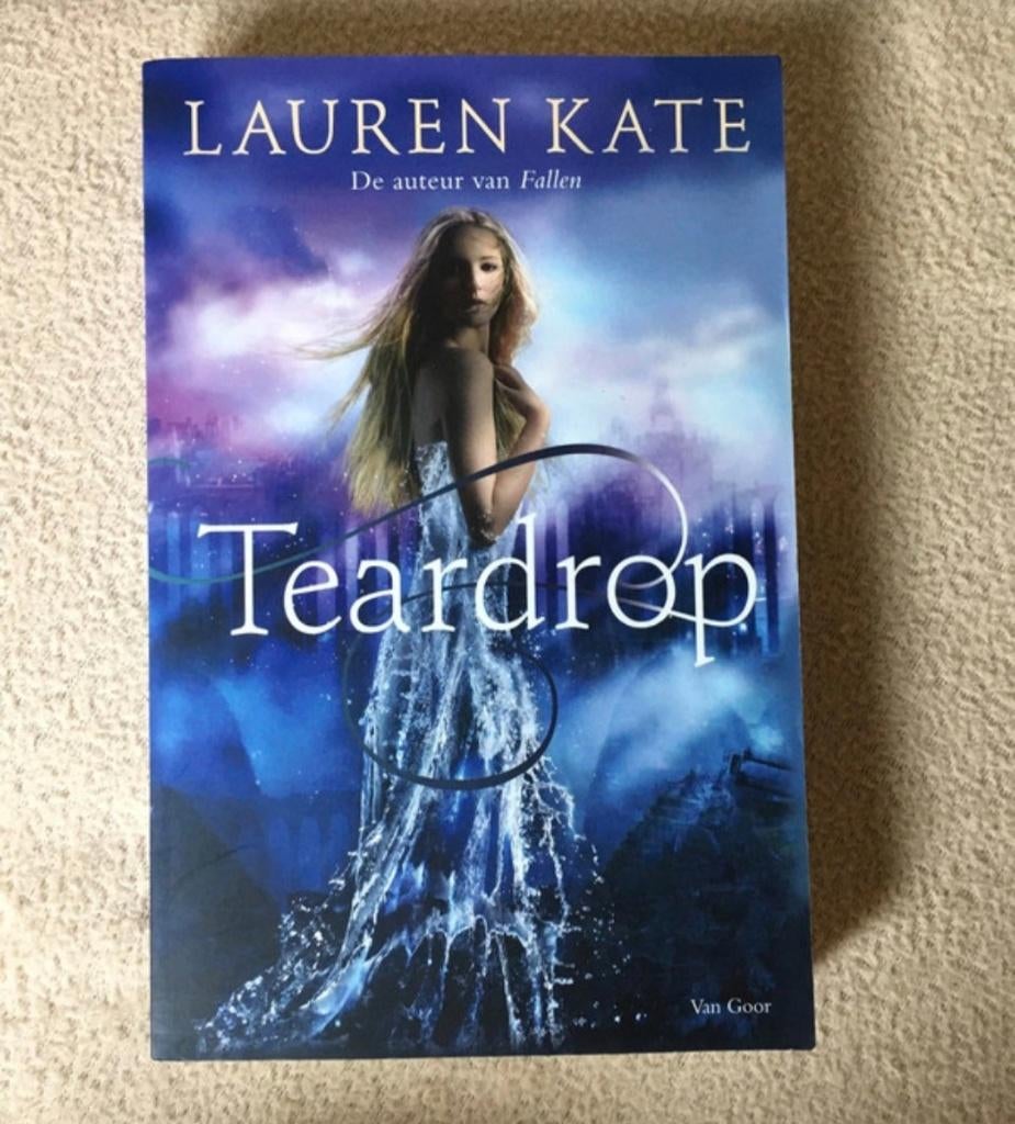 Boek - Teardrop (Lauren Kate), Boeken, Ophalen, Zo goed als nieuw