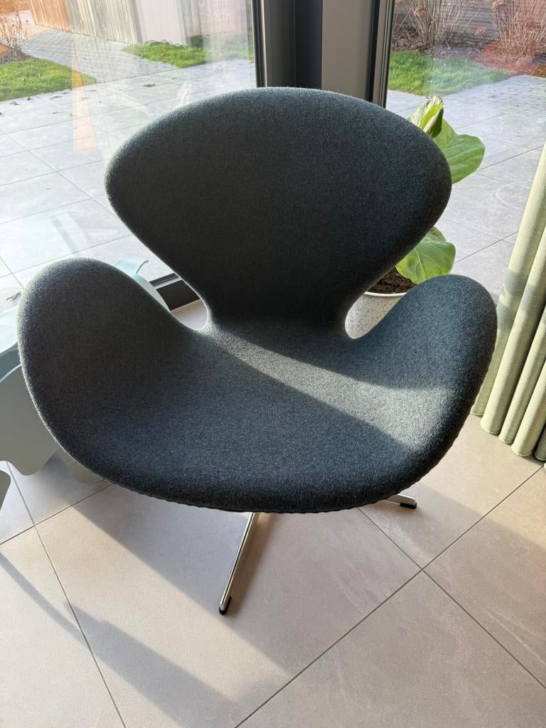 Fritz Hansen Swan Chair, Ophalen, Zo goed als nieuw, Stof