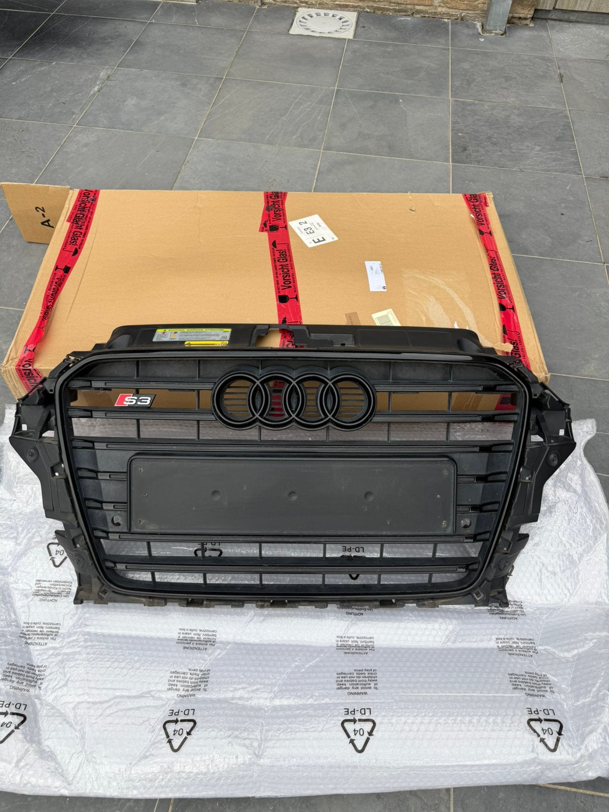 Originele Audi S3/A3 8V grill, Ophalen of Verzenden, Audi