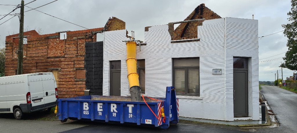 5 stortkokers met uitgietstukken, Ophalen, Zo goed als nieuw