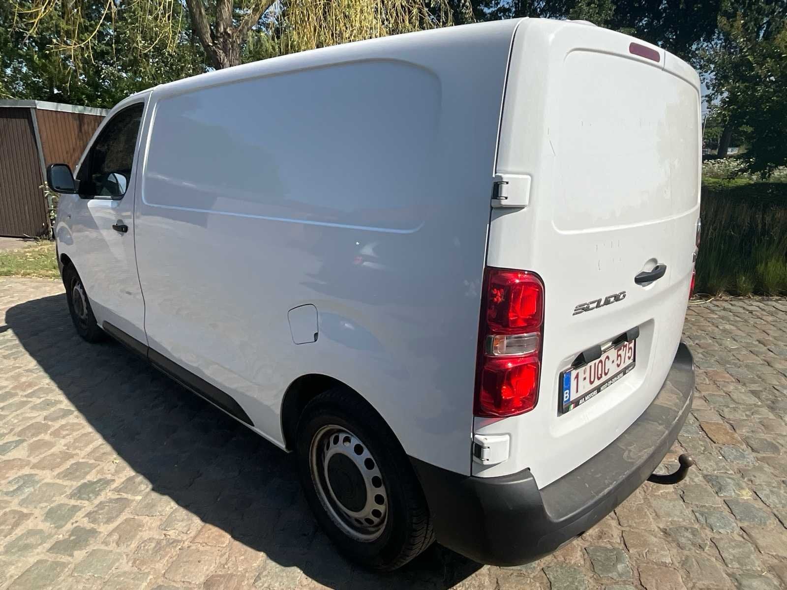 2022 Fiat Scudo camionette 3 pers - airco - trekhaak - keuri, Gebruikt, Bedrijf, Handgeschakeld, Diesel
