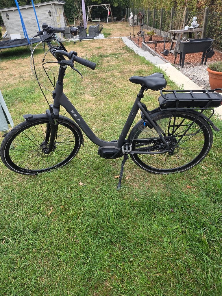 Elektrische fiets Stella livorno, Fietsen en Brommers, Versnellingen, 56 cm of meer, Zo goed als nieuw, Schijfrem
