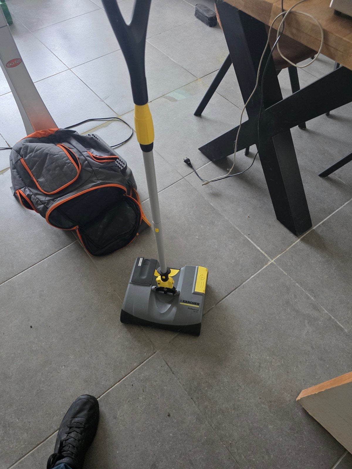 Karcher EB 30/1, Enlèvement