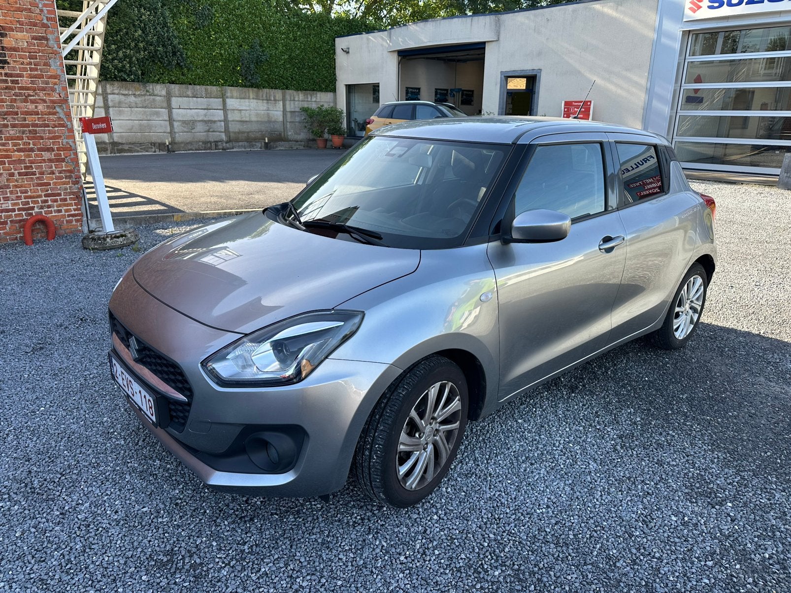 Mooie auto, Auto's, Achterwielaandrijving, Euro 6, Swift, Boordcomputer