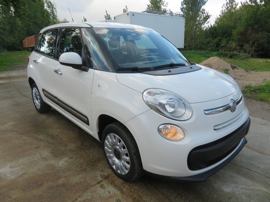 Fiat 500L - Lichte vracht - Benzine/CNG - 2015 - €5b, Auto's, Voorwielaandrijving, Stof, Bluetooth, 875 cc