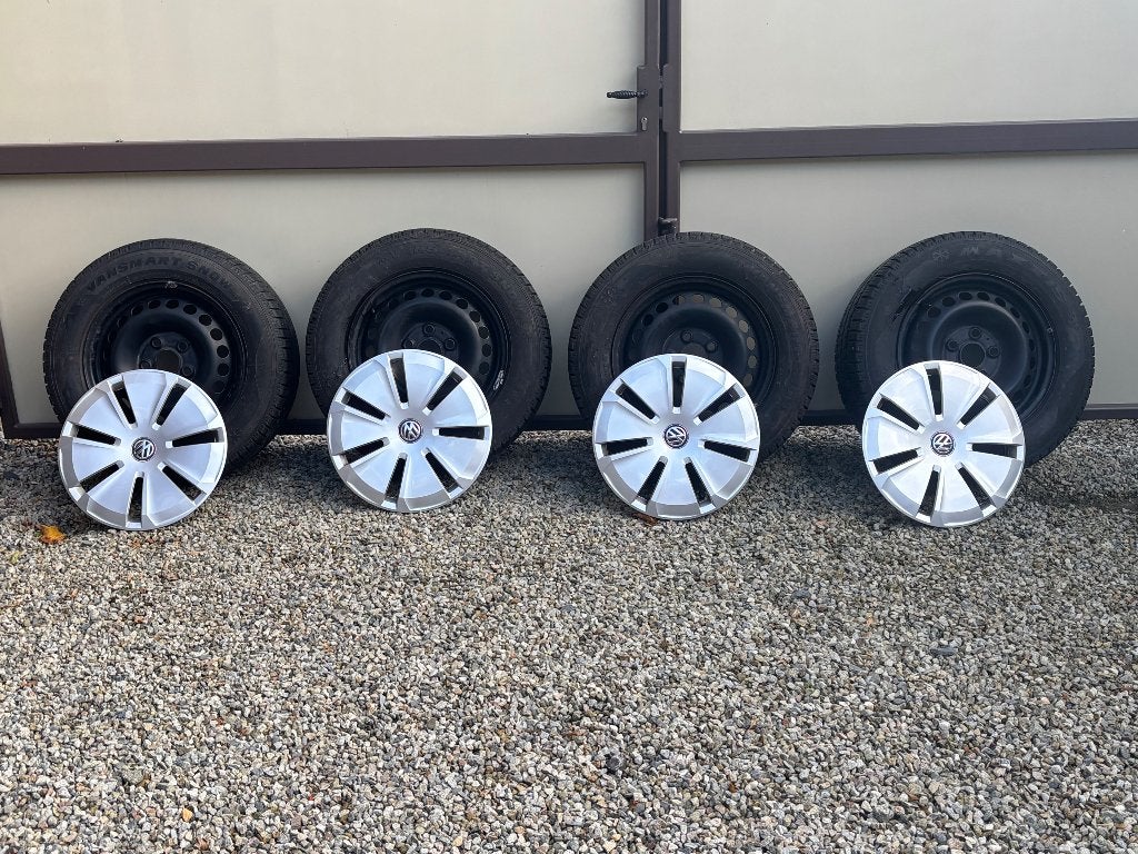 Pneus d'hiver jantes en acier VW Transporter 6 parfait état!, Neuf, Pneus et Jantes, 16 pouces, Véhicule utilitaire