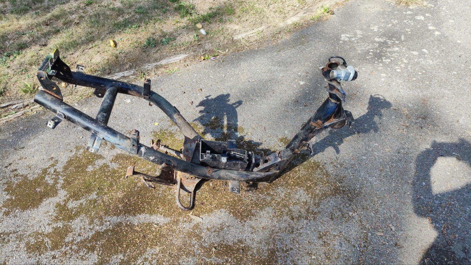 Kader met papieren voor Peugeot TKR (klasse A = 25km/u), Vélos & Vélomoteurs, Enlèvement, Utilisé, Cadre, Peugeot