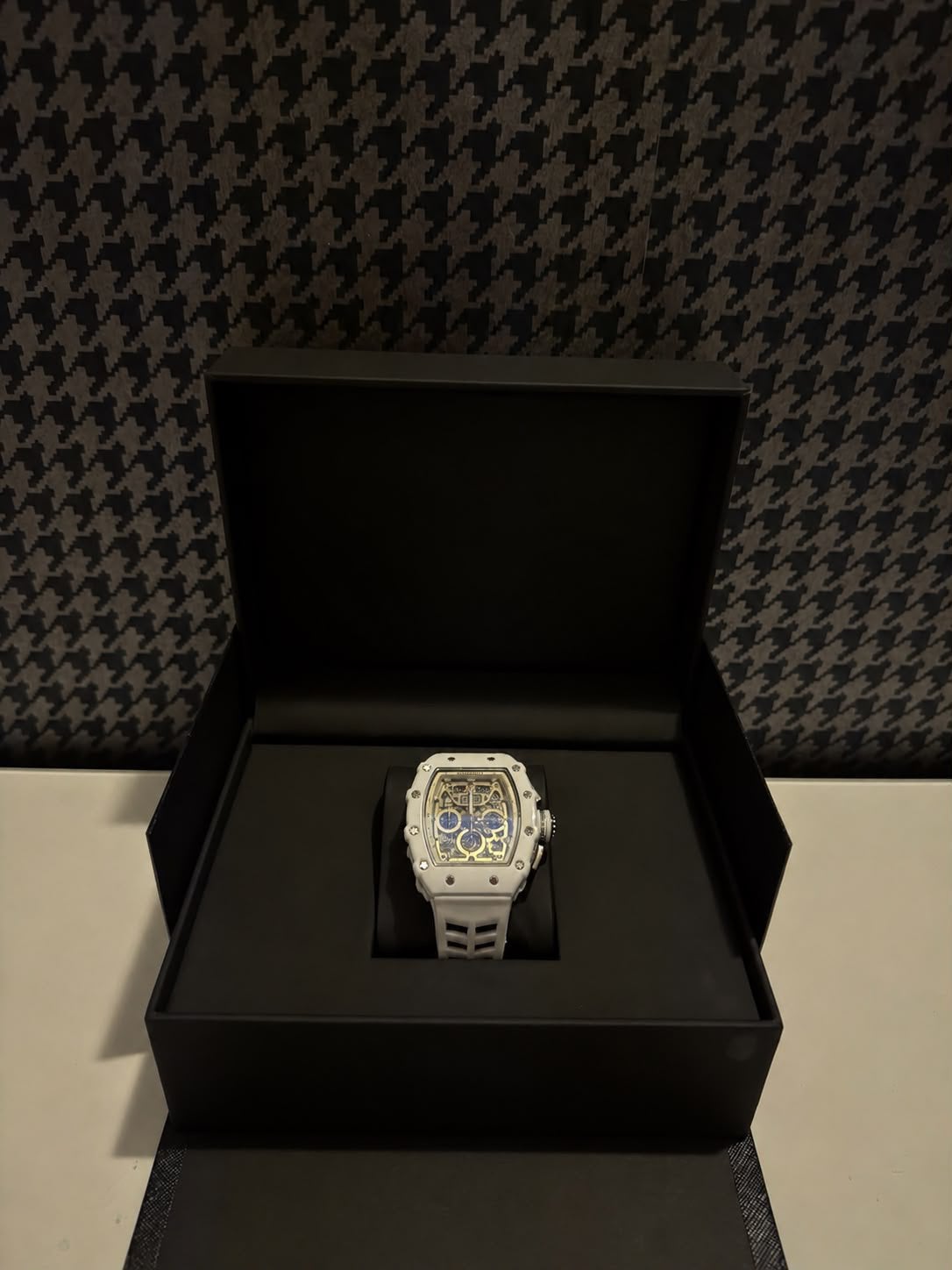 Richard Mille " White Ceramic, Enlèvement ou Envoi, Comme neuf