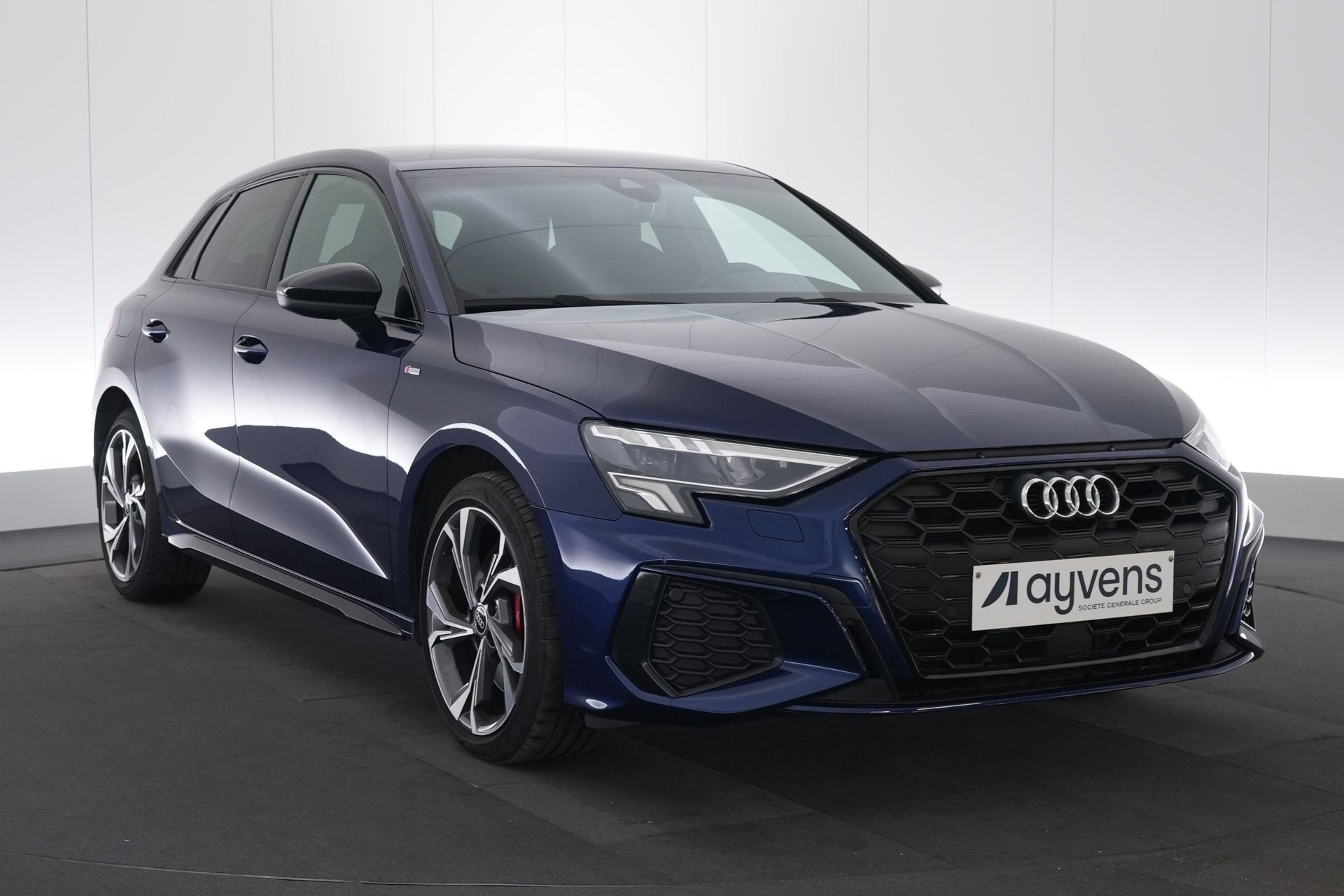 (2CHT168) AUDI A3 SPORTBACK, Auto's, Stof, Gebruikt, Blauw, Plug-in hybride