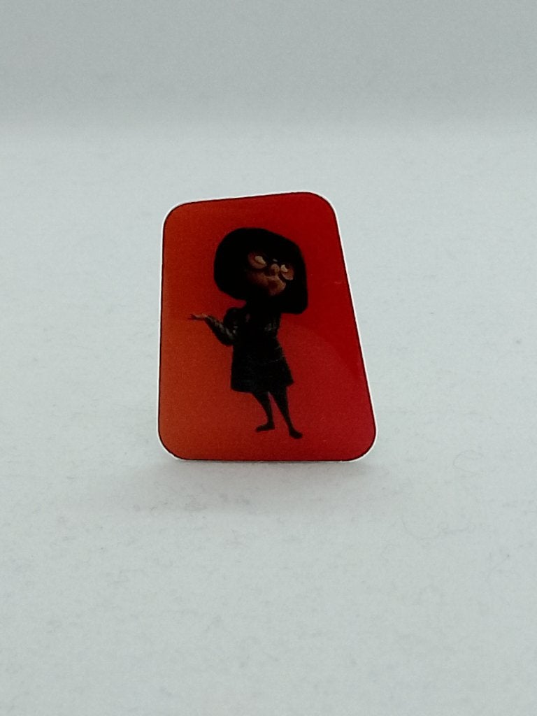 Disney Pin Edna E Mode Nr 69 - Carrefour New Generation Fest, Collections, Enlèvement ou Envoi, Utilisé, Autres sujets/thèmes