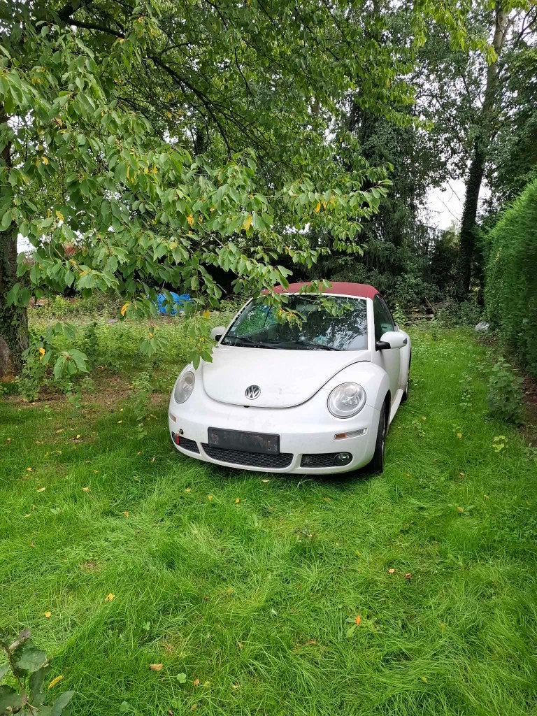 Vw new beetle cabrio 2009 pour pièces, Cabriolet, Diesel, Enlèvement, Blanc