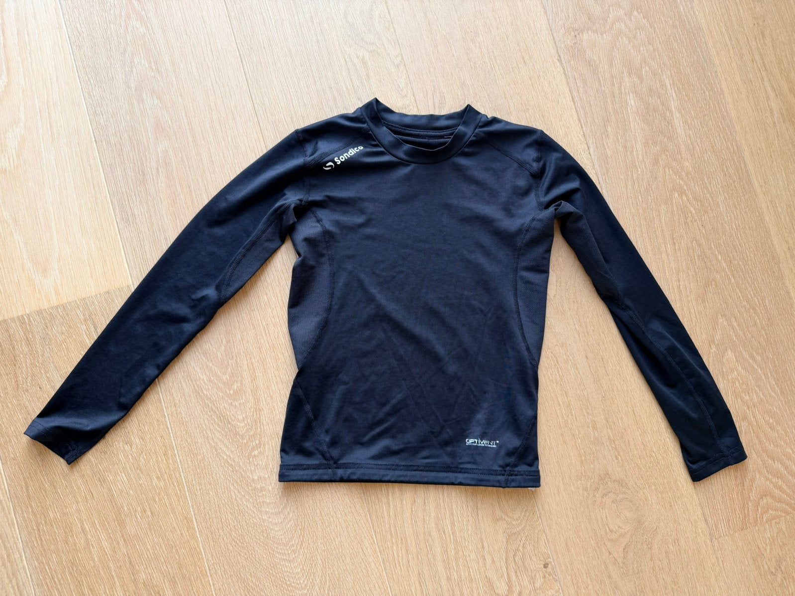 Thermisch shirt met lange mouwen maat 134 - 140 van Sondico, Kinderen en Baby's, Ophalen of Verzenden, Zo goed als nieuw, Jongen of Meisje
