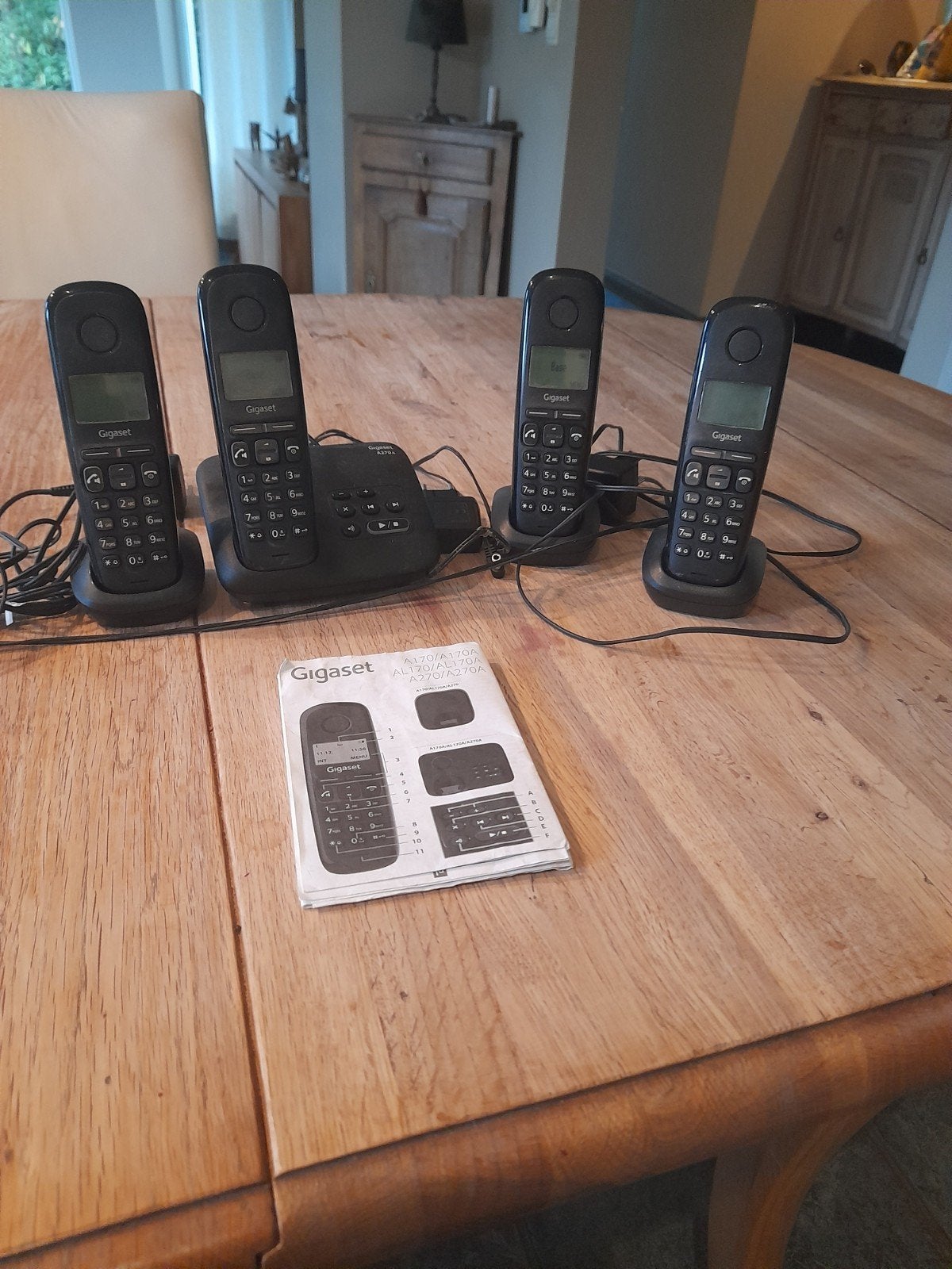 set 4 telephones GIGASET A270a portables Quatro, Enlèvement ou Envoi