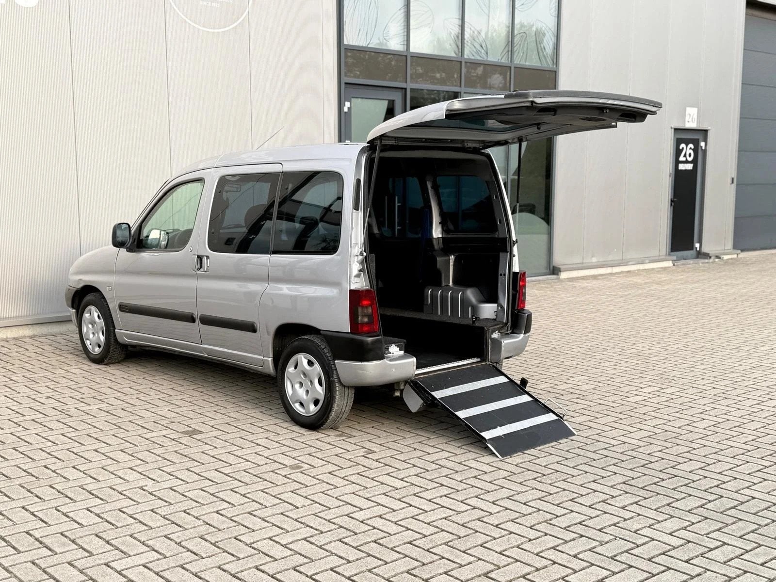 CITROEN BERLINGO /TPMR/FAUTEUIL ROULANT/INVALIDE/PLANCHER RA, Autos, Argent ou Gris, Achat, 4 portes, Entreprise