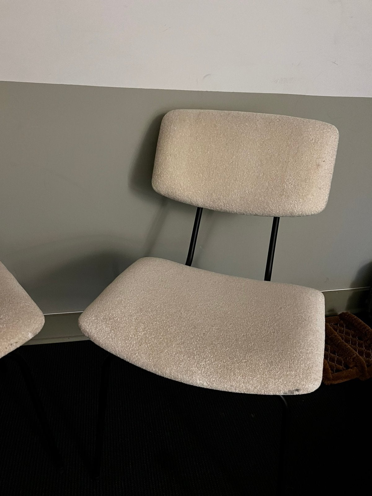 Deux chaises blanches, Maison & Meubles, Comme neuf, Deux, Enlèvement, Métal
