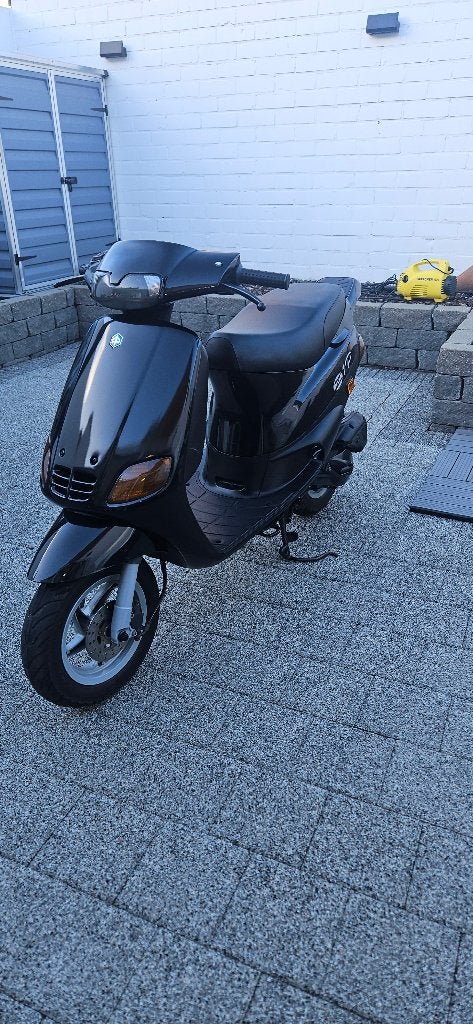 Piaggio Zip RST 50cc 2-stroke, Fietsen en Brommers, Ophalen, Gebruikt, Zip, Klasse B (45 km/u)