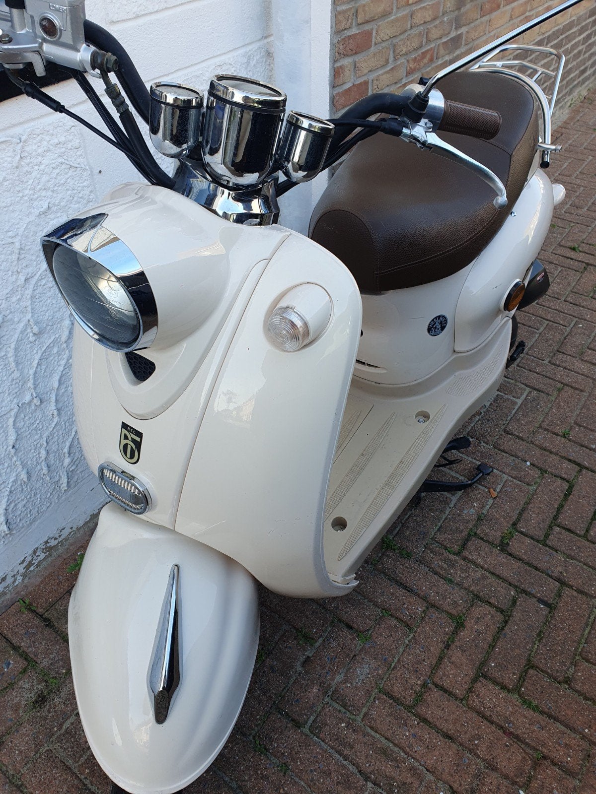 te koop brommer a klasse, Enlèvement