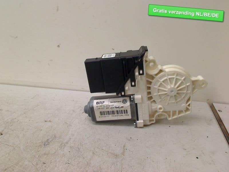 MOTEUR LEVE VITRE ELECTRIQUE DROIT Volkswagen Golf VI (5K1), Autos : Pièces & Accessoires, Carrosserie & Tôlerie, Volkswagen, Volkswagen AG