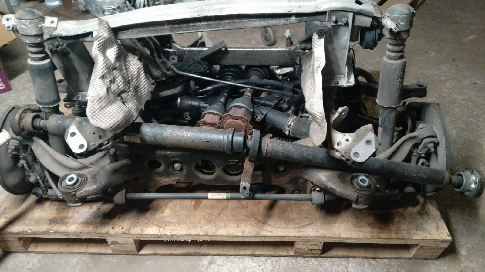 Audi a5 onderstel ophanging, AUDI AG, Auto-Union-Strasse 1
85045  Ingolstadt, DE, Audi, Utilisé