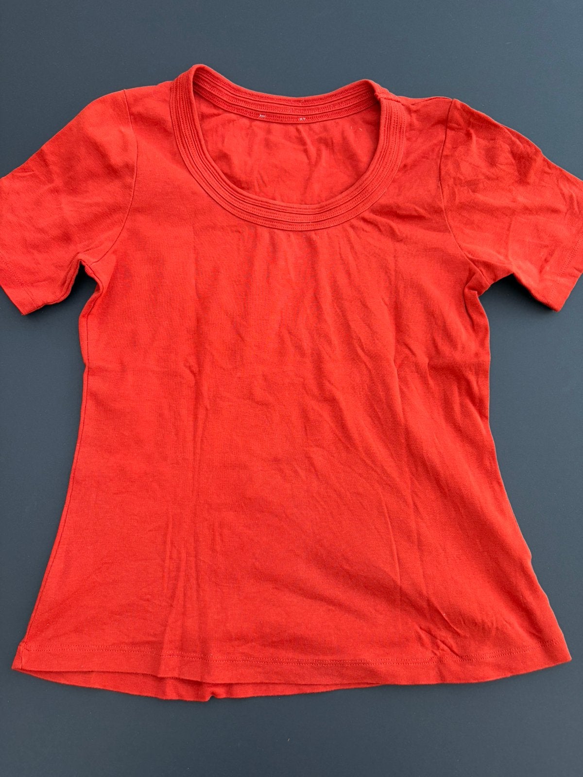 Basic oranje t-shirt small, Kleding | Dames, T-shirts, Oranje, Ophalen of Verzenden, Zo goed als nieuw, Korte mouw