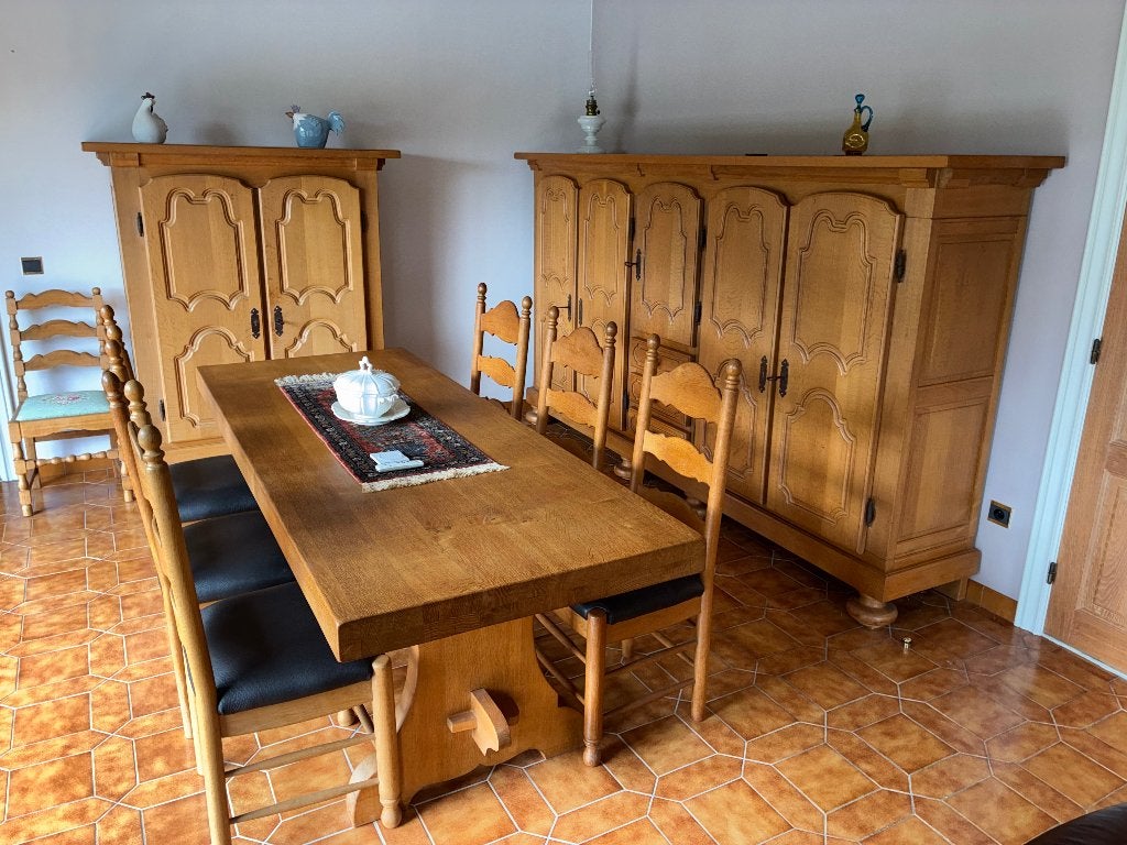 Eetkamer, Ophalen, Zo goed als nieuw, Vlaamse stijl, 6 tot 8 stoelen