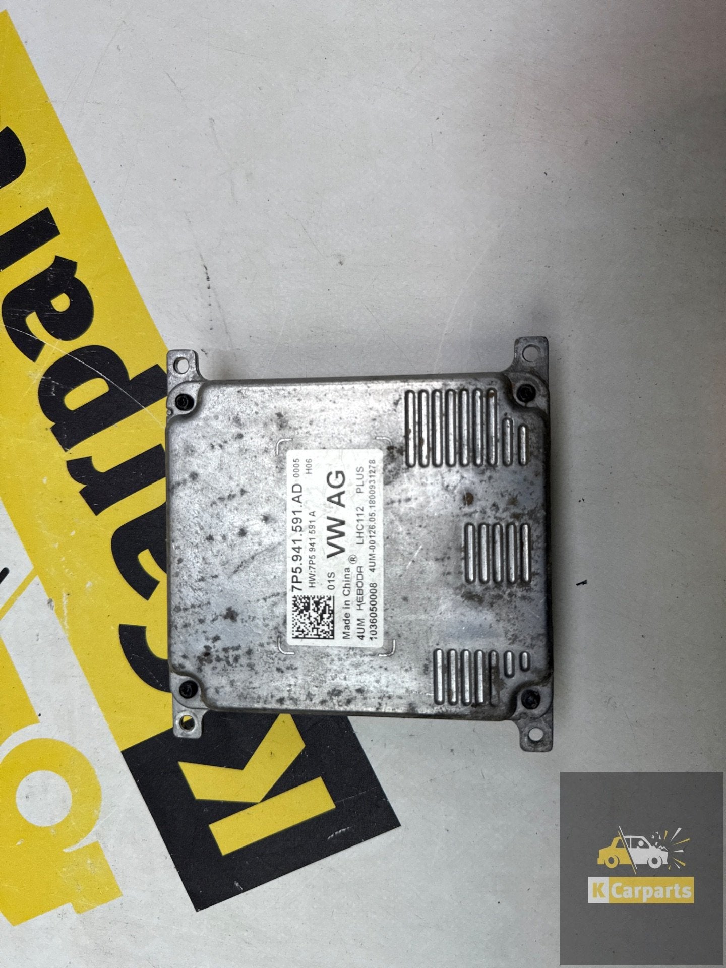 Modules d' clairage Alexa Seat (ordinateurs) avec 7P5941591A, Autovia A-2, Km 585 585
08760  Martorell, ES, SEAT S.A., Utilisé
