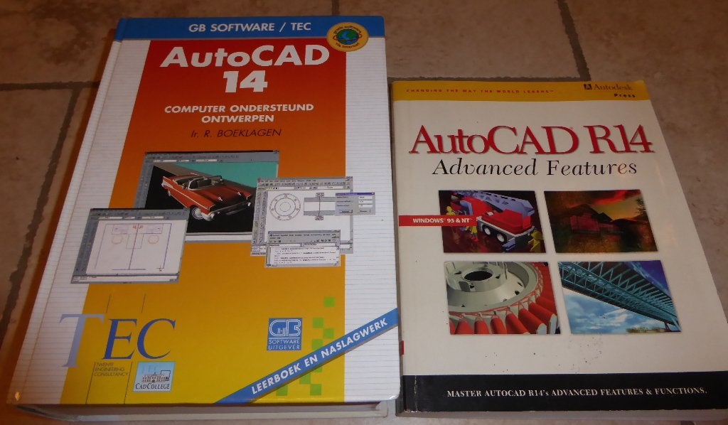 2 livres « Autocad », Livres, Enlèvement, Comme neuf
