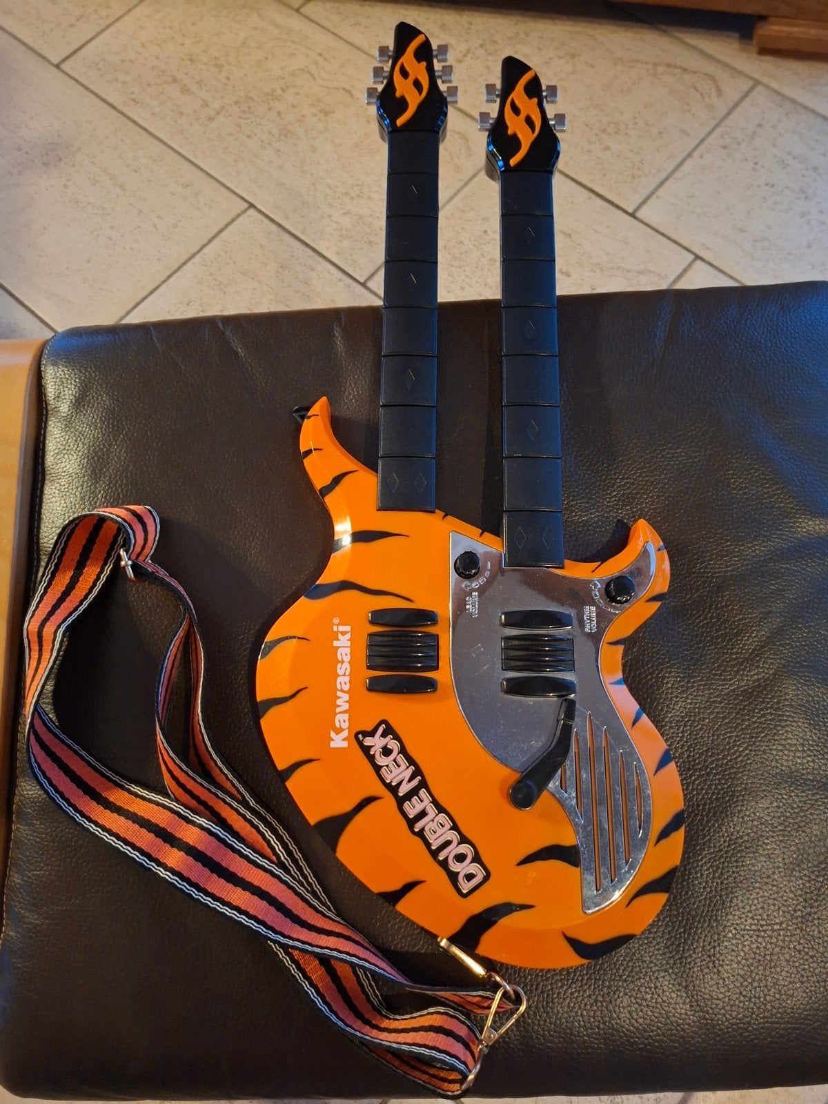 Guitare jouet électronique à double manche Kawasaki, Enlèvement, Électrique, Circuit