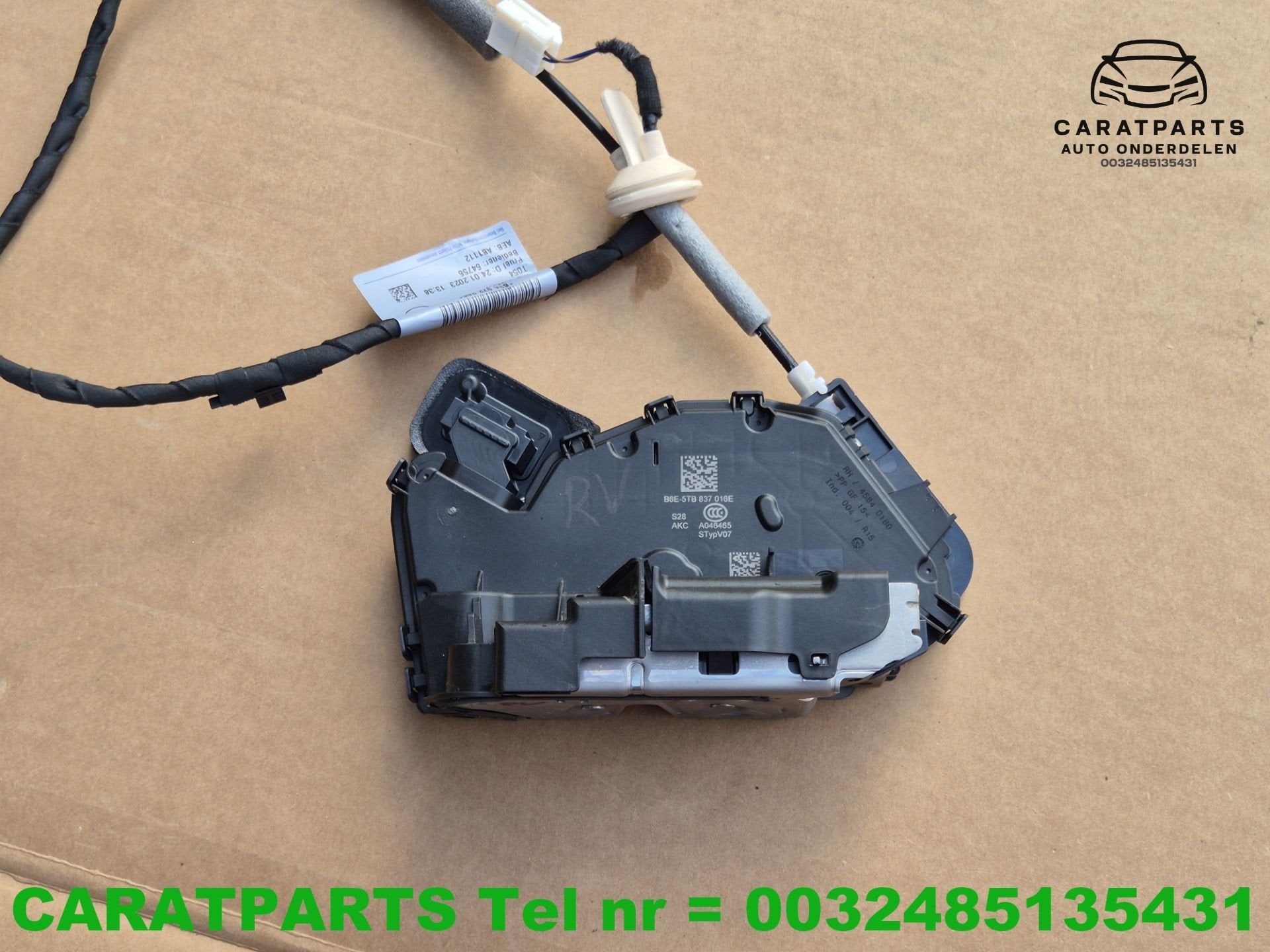 5TB837016E A1 RS3 Q3 Q4 portierslot Golf 8 ID.Buzz Arteon, Auto-onderdelen, Gebruikt, AUDI AG, Auto-Union-Strasse 1
85045  Ingolstadt, DE