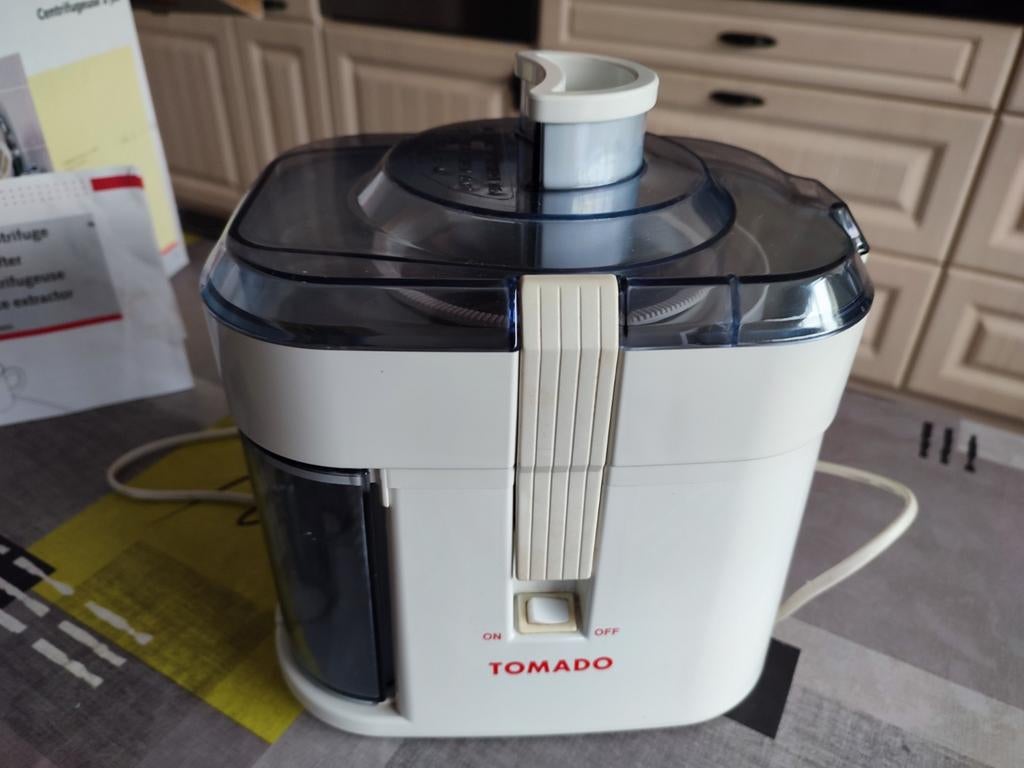Sapcentrifuge Tomado, Elektronische apparatuur, Ophalen