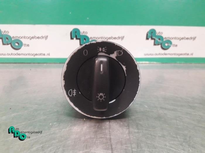 Commutateur lumière d'un Volkswagen Jetta (Jetta 05-), Volkswagen, -, 3 mois de garantie, Utilisé