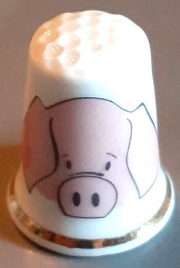 dés a coudre de collection serie cochon (3), Enlèvement ou Envoi, Comme neuf, Porcelaine