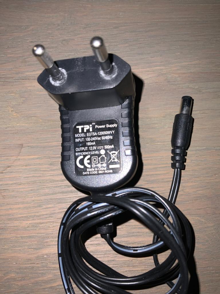 Opladers, adapters 12V/500mA, Elektronische apparatuur, Onderdelen en Toebehoren, Ophalen, Zo goed als nieuw