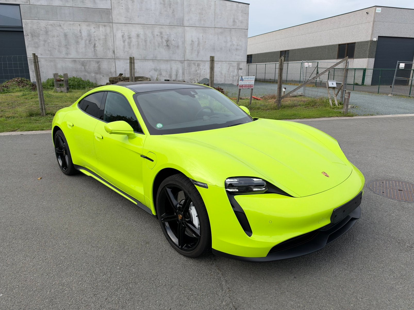 UNIEKE PORSCHE TAYCAN , 2023 , 22.000 KM, Auto's, Automaat, Elektrische koffer, 120 kW, 5 deurs