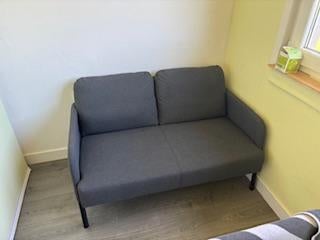 IKEA 2-zitsbank (model GLOSTAD) - Onberispelijke staat, Ophalen, Minder dan 75 cm, Tweepersoons, Zo goed als nieuw