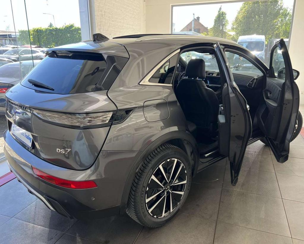DS Automobiles DS 7 RIVOLI 130CH TOIT PANO CARPLAY GAR 12M, Auto's, DS, Automaat, Gebruikt, Zwart, 5 deurs