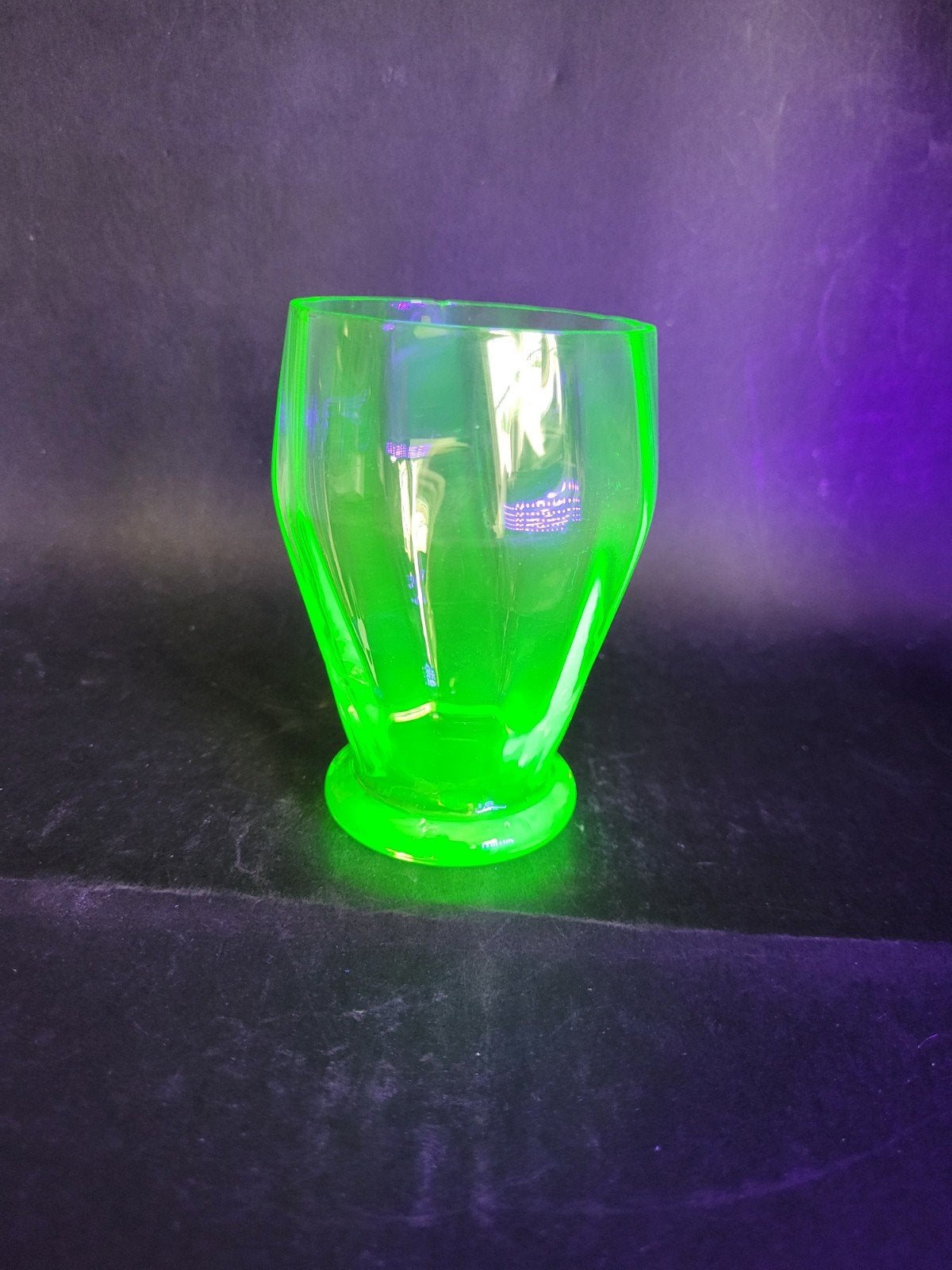 uranium glas gedraaid, Ophalen of Verzenden