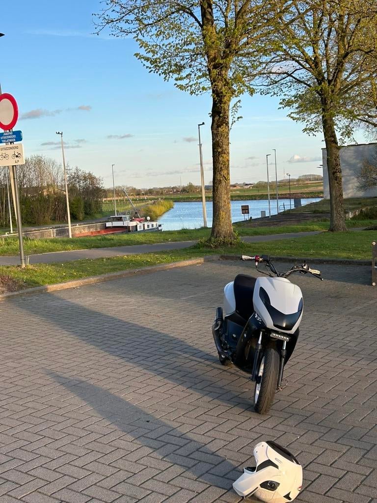 Kisbee rs 2takt, Ophalen, Zo goed als nieuw