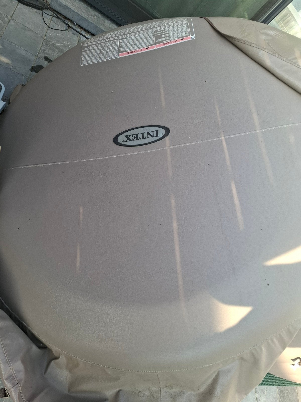Intex opblaasbare jacuzzi, Jardin & Terrasse, Bains à remous et Spas, Enlèvement, Utilisé, Couverture, Gonflable