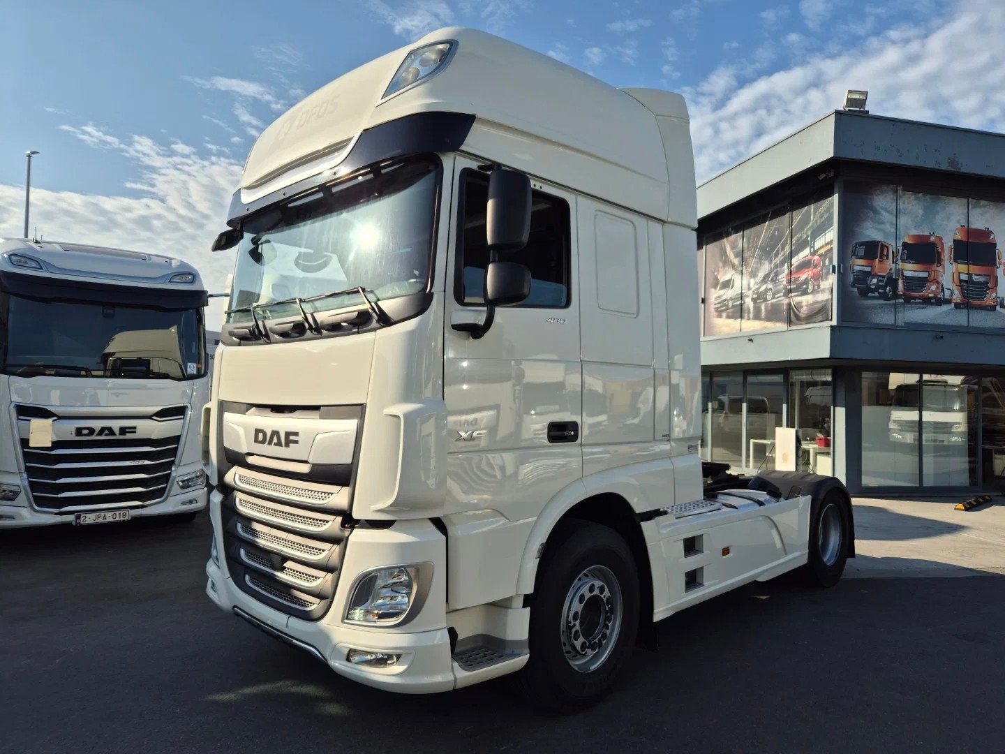 DAF XF 480 FT SUPER SPACE CAB ZF INTARDER (bj 2022), Auto's, Automaat, Achterwielaandrijving, Euro 6, Wit