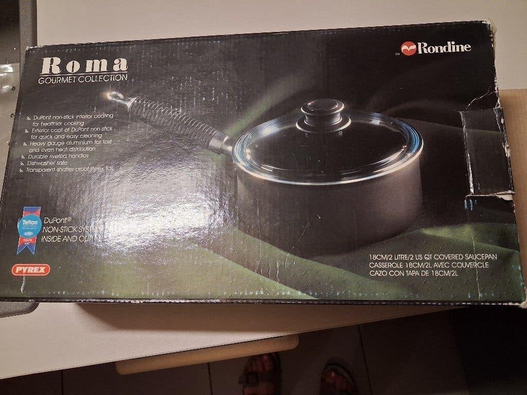Casserole avec couvercle Roma 18 cm.Téflon. Pas induction., Enlèvement ou Envoi, Aluminium, Comme neuf, Autres marques