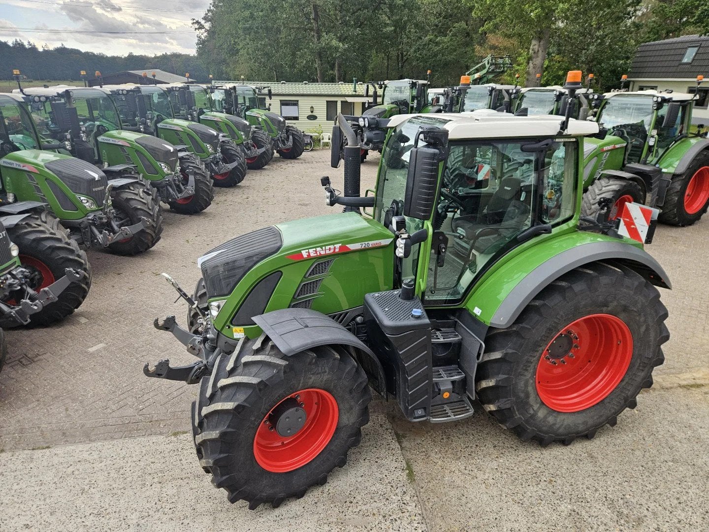 Fendt 720 Gen6 Profi Plus (718 722 724), Articles professionnels, Agriculture | Tracteurs, Info@robluijkx.nl, Utilisé, Fendt, 1
DE