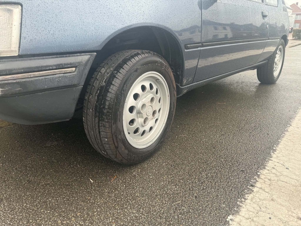 Peugeot 205 XR - oldtimer, herstelproject, foto 7
