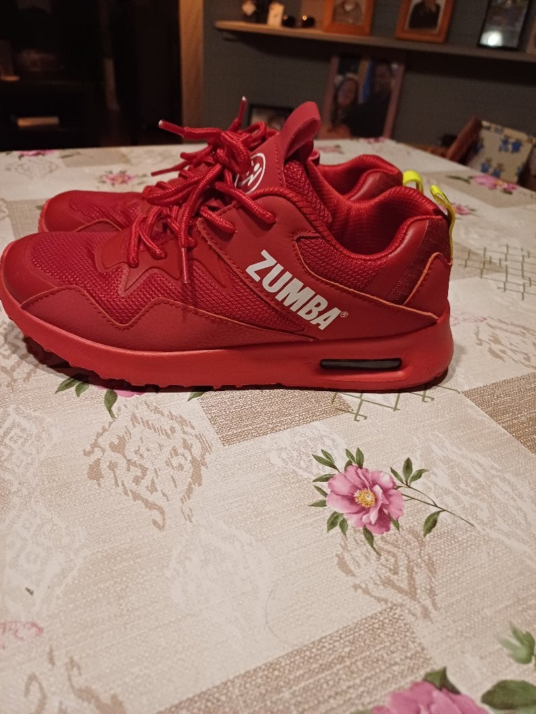 Zumba schoenen, Vêtements | Femmes, Enlèvement, Comme neuf, Rouge, Fitness ou Aérobic