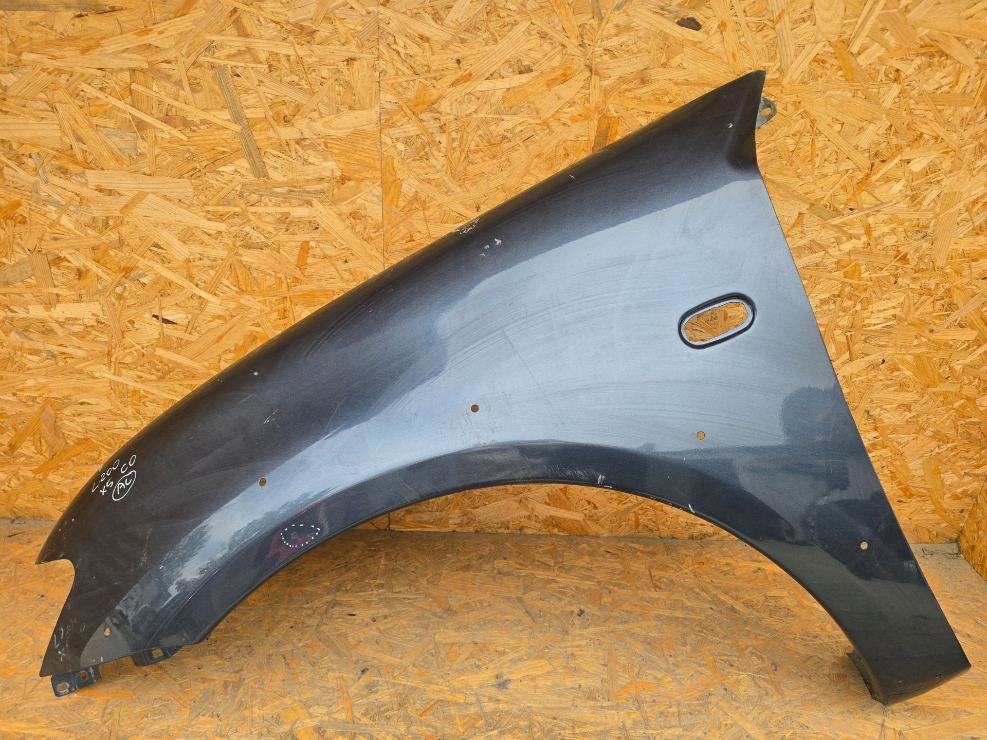 Mitsubishi L200 Zijscherm Links 05-15, Info@mitsubishi-motors.com, Mitsubishi Motors Corporation, Utilisé, Mitsubishi