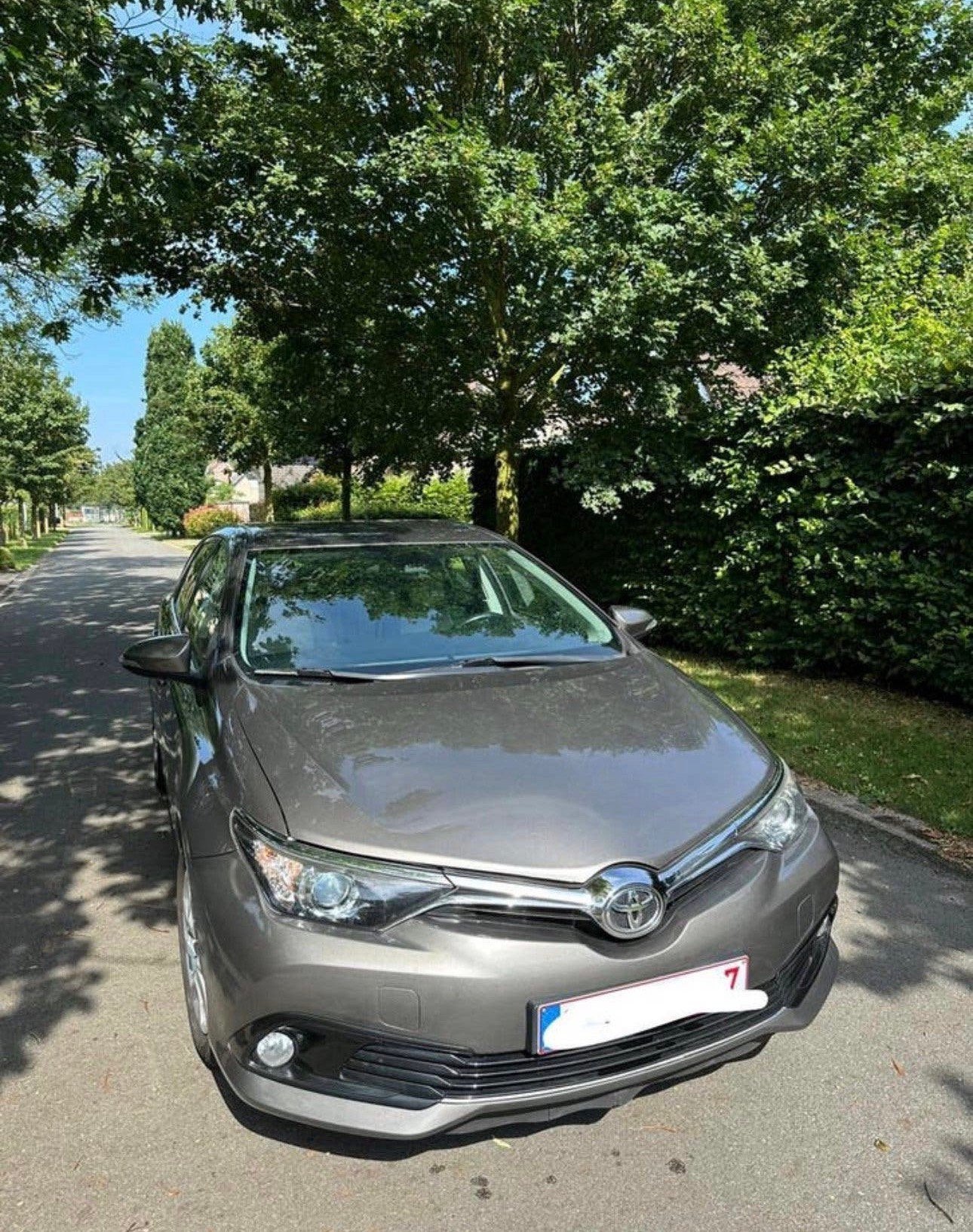 Toyota Auris, Beige, 4 cilinders, Beige, 5 deurs