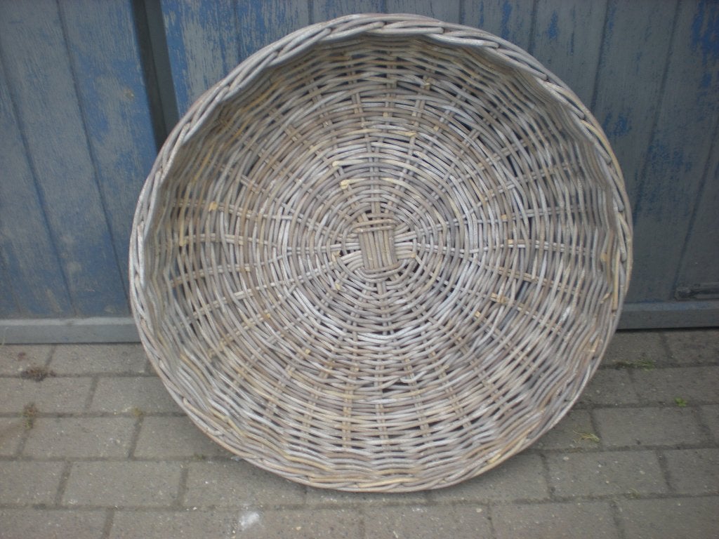 grote (80 cm diam) rotan mand, Ophalen, Mand